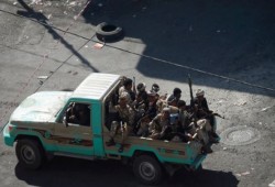 تصاعد الاشتباكات بين الحوثي وصالح.. والتحالف يقصف صنعاء