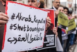 تأجيل طعن عائشة الشاطر لزيارة شقيقها بـ"العقرب"