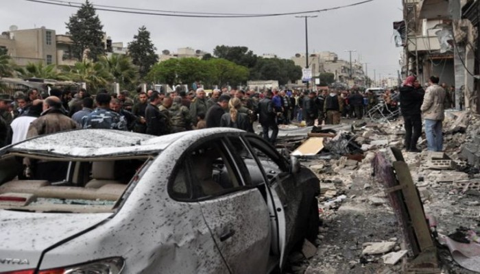 مقتل 7 أشخاص وجرح 8 آخرين بانفجار داخل حافلة بحمص