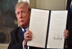 ترمب يعترف بالقدس المحتلة عاصمة لـ"إسرائيل"