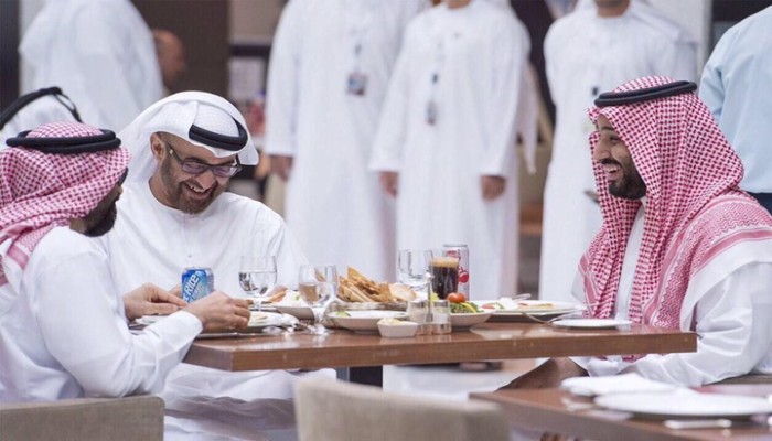 هيرست: لولا صبية الخليج العابثون لما اقترب ترامب من القدس