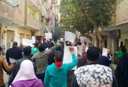 أحرار امبابة يحرقون علم الكيان الصهيونى