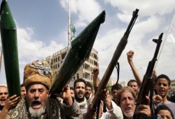 مقتل 4 مدنيين وإصابة 10 على الأقل بقصف "حوثي" غربي اليمن