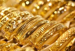 أسعار الدولار والعملات والذهب ليوم الإثنين
