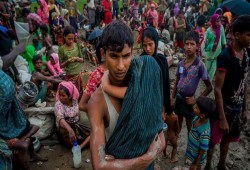 ميانمار تعتقل صحفيين بتهمة حيازة وثائق سرية تتعلق بأزمة الروهنغيا