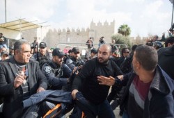 إجراءات مشددة في القدس المحتلة ودعوات لجمعة غضب ثالثة