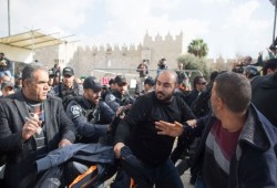 إجراءات مشددة في القدس المحتلة ودعوات لجمعة غضب ثالثة