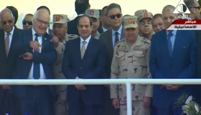 مشاهد طفولية وخصام "صدقي" في افتتاح "كباري السيسي"(فيديو)!