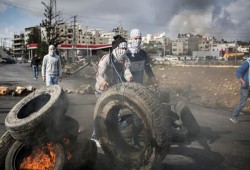 للجمعة الرابعة.. مظاهرات ومواجهات واعتقالات نصرة للقدس