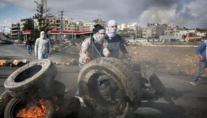 للجمعة الرابعة.. مظاهرات ومواجهات واعتقالات نصرة للقدس