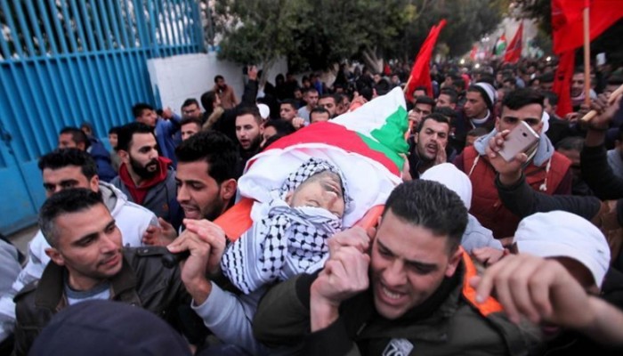 تشييع فلسطيني بغزة استشهد متأثرا بإصابته في مواجهات مع الجيش الإسرائيلي