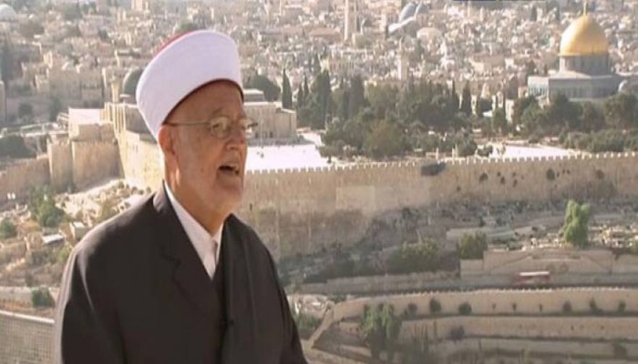 الشيخ  "عكرمة صبري": من يفرط بالقدس يُفرّط بمكة والمدينة