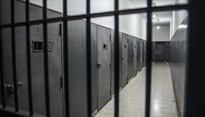 زوجة معتقل بالعقرب: نموت أحسن ما نعيش معدومي الإحساس