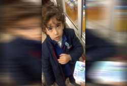 رسالة مؤثرة وقوية للعالم: طفل فلسطيني يرفض المنتجات الإسرائيلية