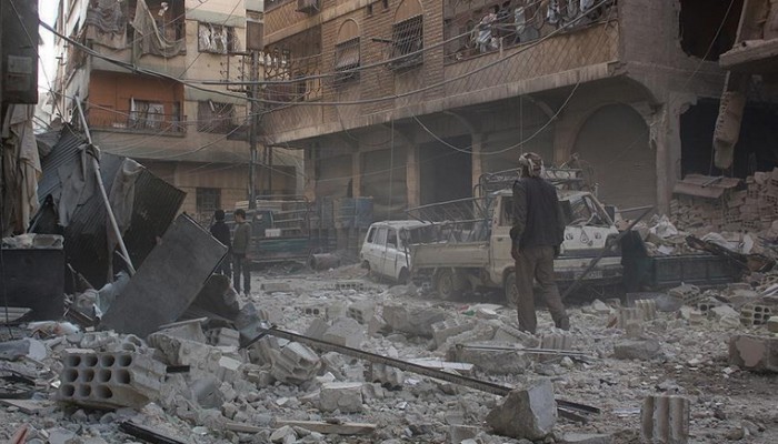 20 قتيلا و60 جريحا في انفجار بإدلب السورية