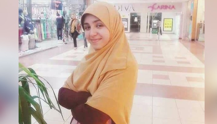 سمية ماهر.. ضحية أمام وكيل نيابة برتبة “شاويش”!