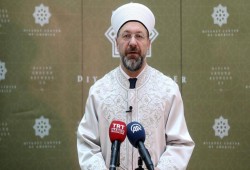 رئيس الشؤون الدينية التركي يحذر مسلمي أمريكا من تنظيم "غولن"