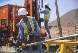 عمال لبنانيون يطالبون الرياض بدفع مستحقاتهم