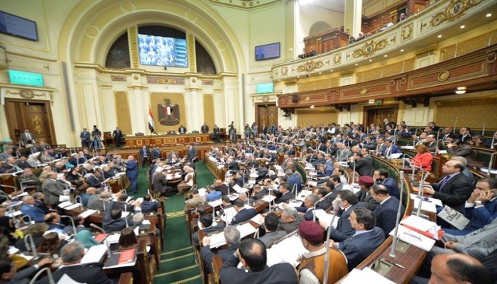 برلمان العسكر يقر تشريعا يسمح بإهداء أملاك الدولة لهؤلاء