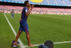 تعرف على الرقم الذي سيحمله ياري مينا ببرشلونة