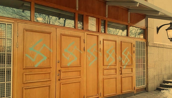 أقدم مساجد العاصمة السويدية يتعرض لاعتداء عنصري