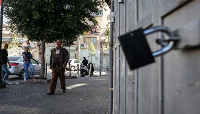 إضراب واعتقالات بالضفة والقدس تزامناً مع زيارة "بنس"