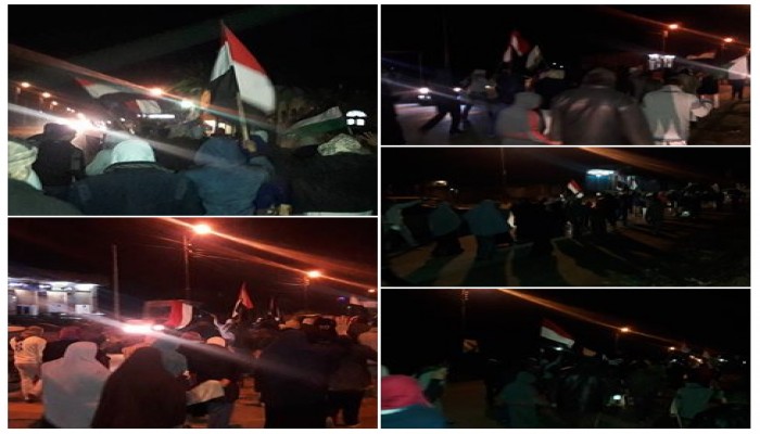 أعلام مصر ترفرف في سماء ابوالمطامير خلال مسيرة ليلية لأهالي المدينة
