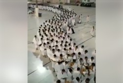 لإتمامهم حفظ القرآن .. الحكومة التركية تكرّم 2000 طالب تركي بآداء مناسك العمرة (فيديو)