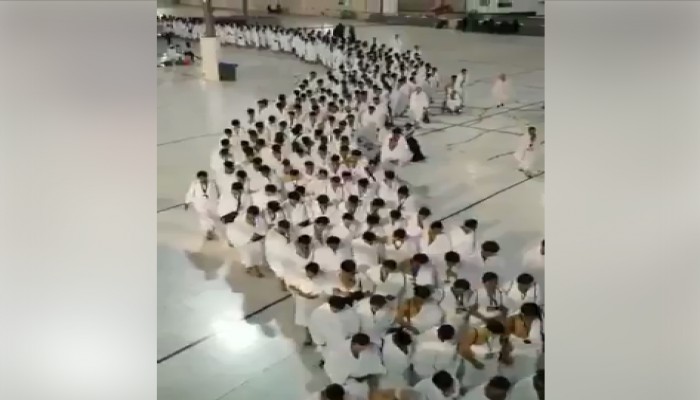 لإتمامهم حفظ القرآن .. الحكومة التركية تكرّم 2000 طالب تركي بآداء مناسك العمرة (فيديو)