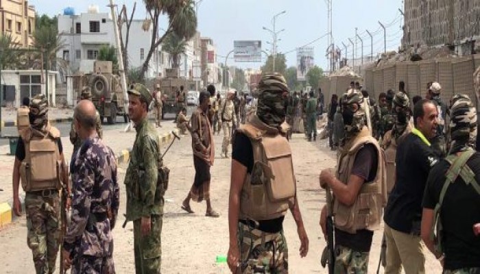 قوات موالية للإمارات تسيطر على مدينة عدن اليمنية