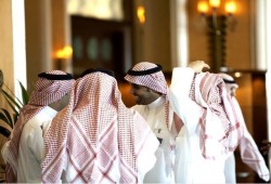 العمل للسعوديين فقط.. محظورٌ على الوافدين العمل بهذه المهن مطلع العام الهجري المقبل