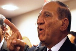 سامي عنان يرفض الاعتذار... ويحتفظ بأوراق للضغط