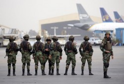 برلمان السيسي يُقر تعديلاً تشريعياً يمهّد لبيع المطارات المصرية