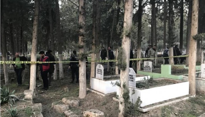 قذيفة "ب ي د" الإرهابي بعفرين تستهدف مقبرة في هطاي التركية