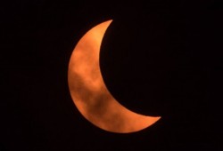 ديلي ميرور: ظواهر فلكية نادرة ستحدث الشهر الحالي