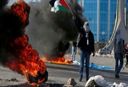 جمعة الغضب الـ9 بفلسطين.. إصابات واعتقالات بمظاهرات ضد قرار ترمب