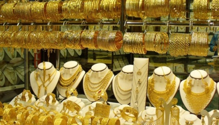 ارتفاع تاريخي لأسعار الذهب وارتباك السياسة الدولية وراء أزماته