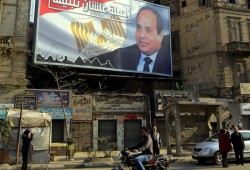 وزير إسرائيلي: تعاون أمني استخباري كبير مع مصر بقيادة السيسي