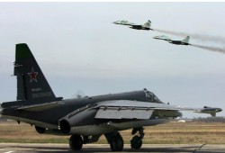 الاحتلال الروسي ونظام المجرم بشار يصعّدان غاراتهما الجوية على حلب وإدلب