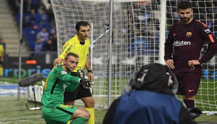 ضربة موجعة لبرشلونة بسبب مورينو "العنيف"