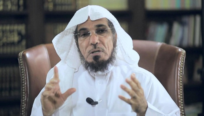 بعد 5 أشهر من اعتقاله الشيخ "سلمان العودة" يتواصل مع عائلته لأول من داخل المعتقل