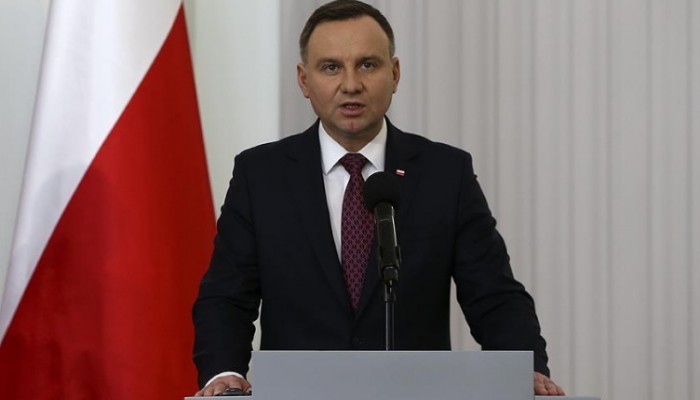 رئيس بولندا يوقّع قانون "الهولوكست" رغم معارضة إسرائيلية وأمريكية