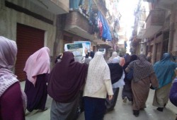 مسيرة لثوار الحضرة الجديدة بالأسكندرية في بداية فعاليات "ضد مشنقة العسكر"