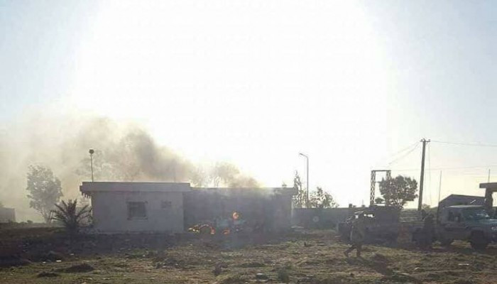 جرحى من قوات حفتر في انفجار سيارة شرق سرت الليبية