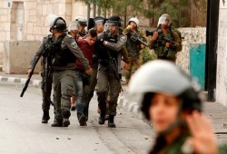 اعتقالات بالضفة والقدس ومنع ترميم منازل في الخليل