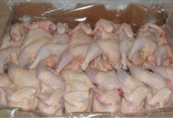 صحف: الجيش يمنع النيابة من التحقيق في قضية الدجاج الفاسد بمصر