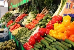 استقرار أسعار الخضراوات والفاكهة بسوق الجملة