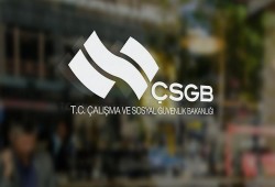 السوريون يتصدرون قائمة العمالة الأجنبية بتركيا في 2017