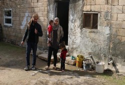 لاجئان سوريان يفضحان الممارسات الإرهابية في الرقة