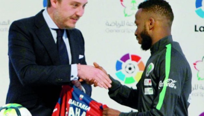 متحدث الليجا الأسباني: المحترفون السعوديون يرفضون الاستحمام عراة